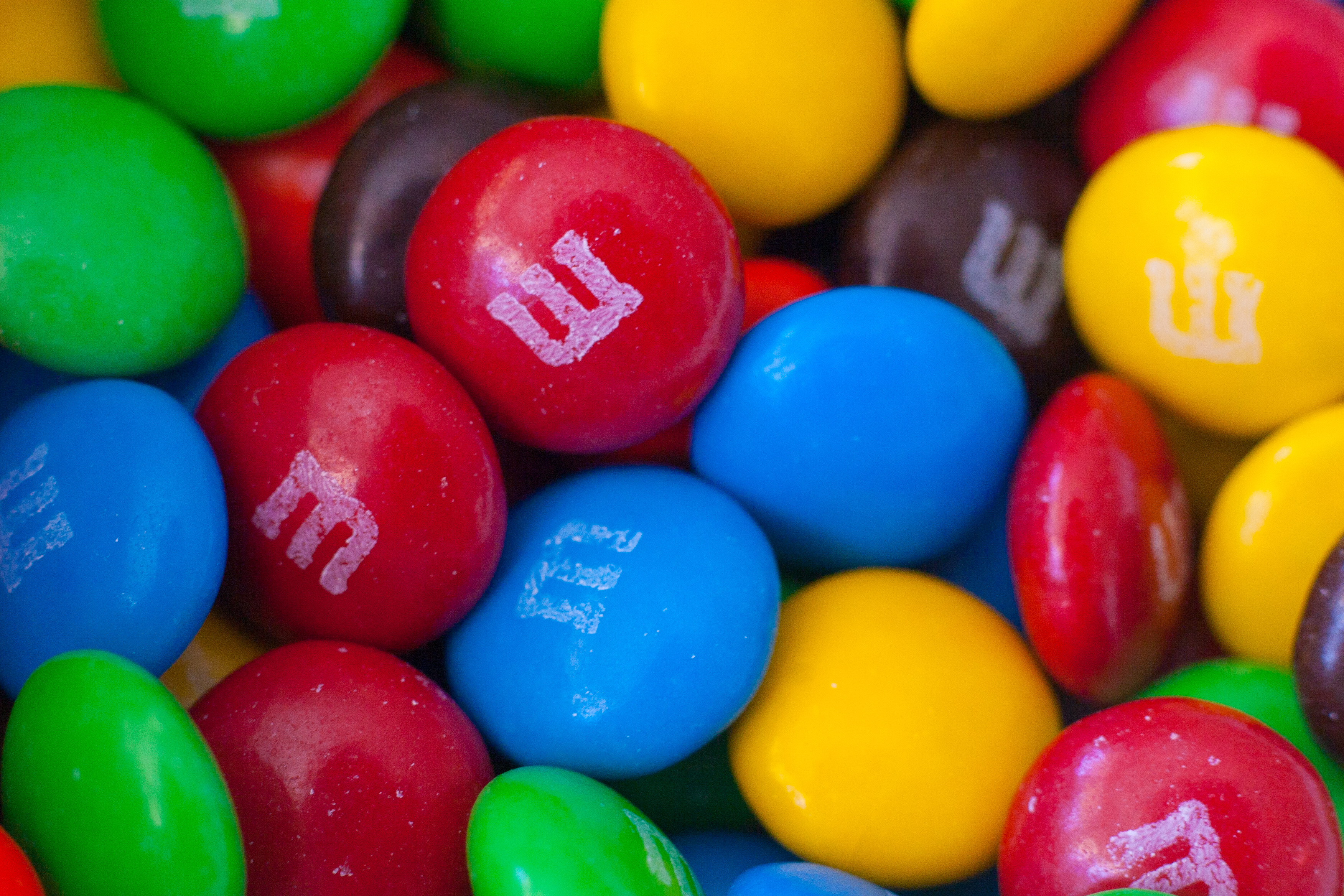 m&m